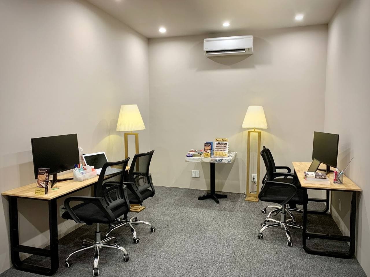 Private Office and Meeting Room