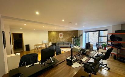 Desks to rent in N16 Desks to rent in N16