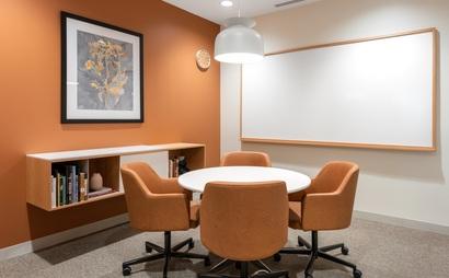 Are you in an innovating and modern team? Get involved in the environment you need and find your ideal office at Spaces Are you in an innovating and modern team? Get involved in the environment you need and find your ideal office at Spaces