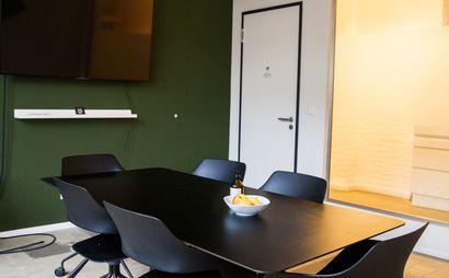 Designated desk spaces at UFER BERLIN