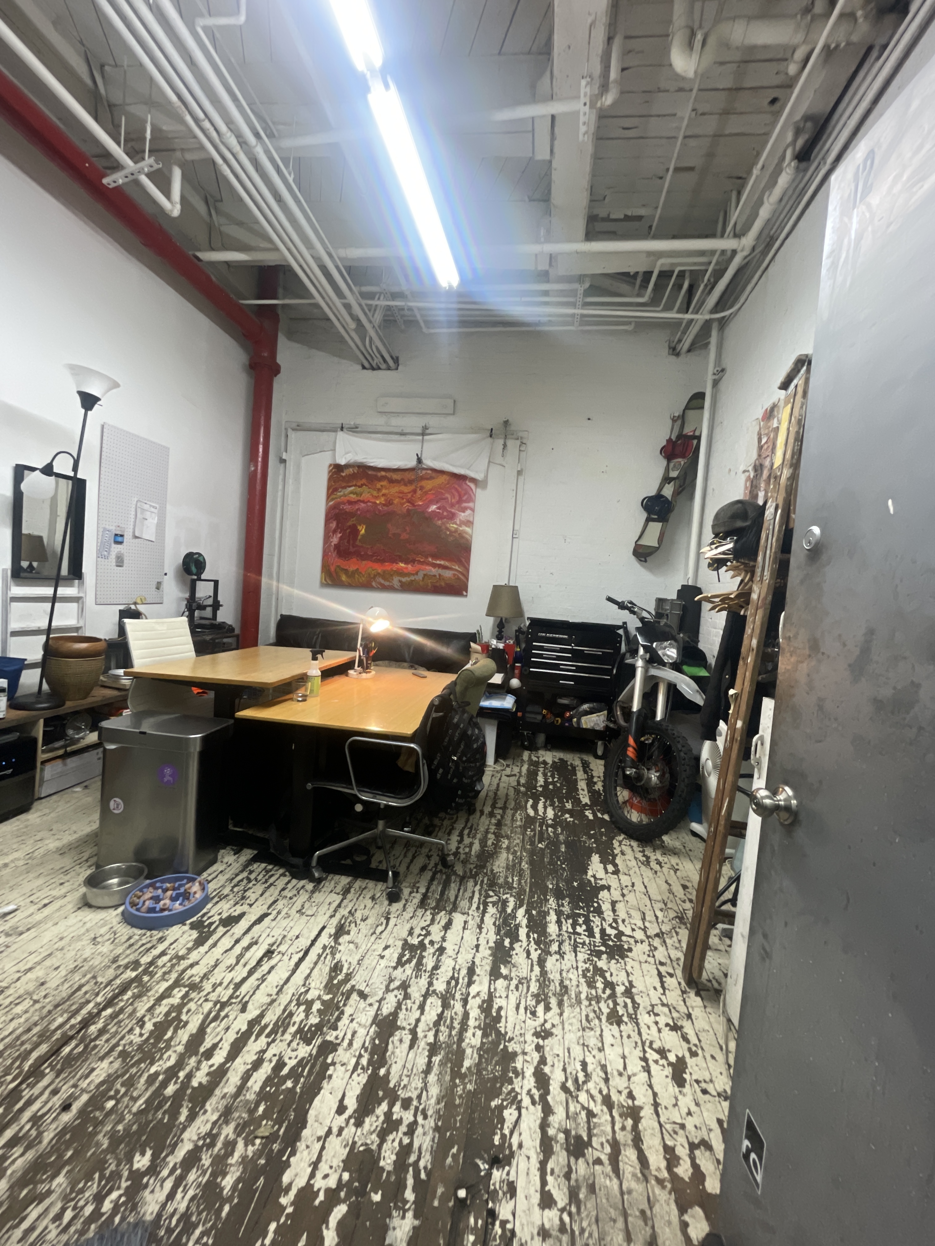 5 Person Conference room 