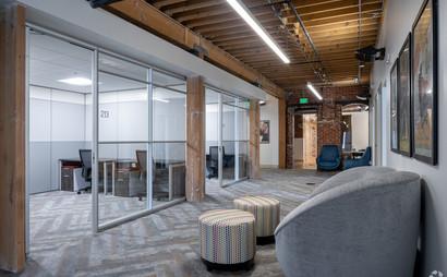 Small Meeting Space for 3 in Historic Building Small Meeting Space for 3 in Historic Building