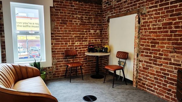Small Meeting Space for 3 in Historic Building Small Meeting Space for 3 in Historic Building