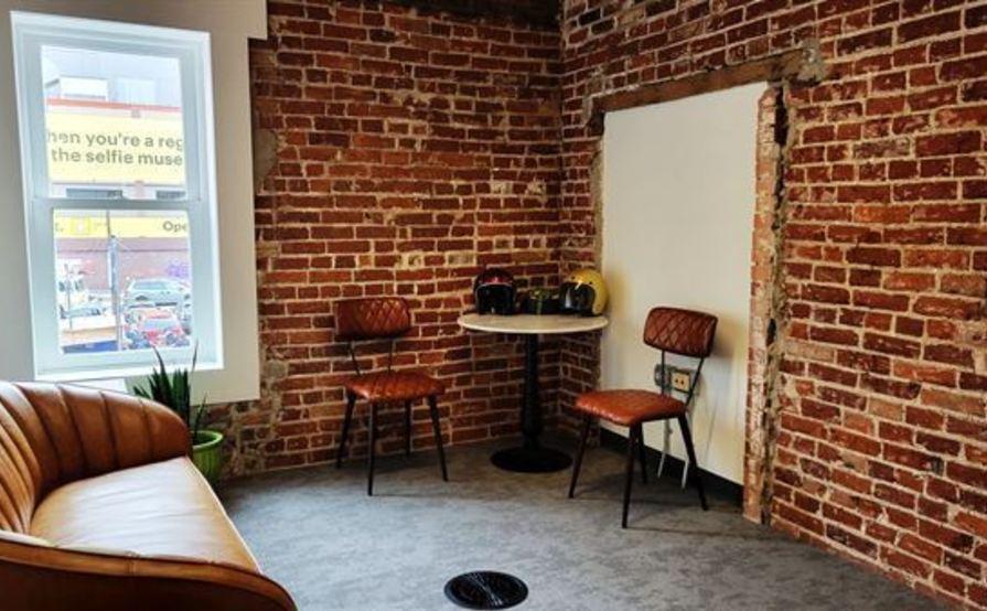 Small Meeting Space for 3 in Historic Building Small Meeting Space for 3 in Historic Building