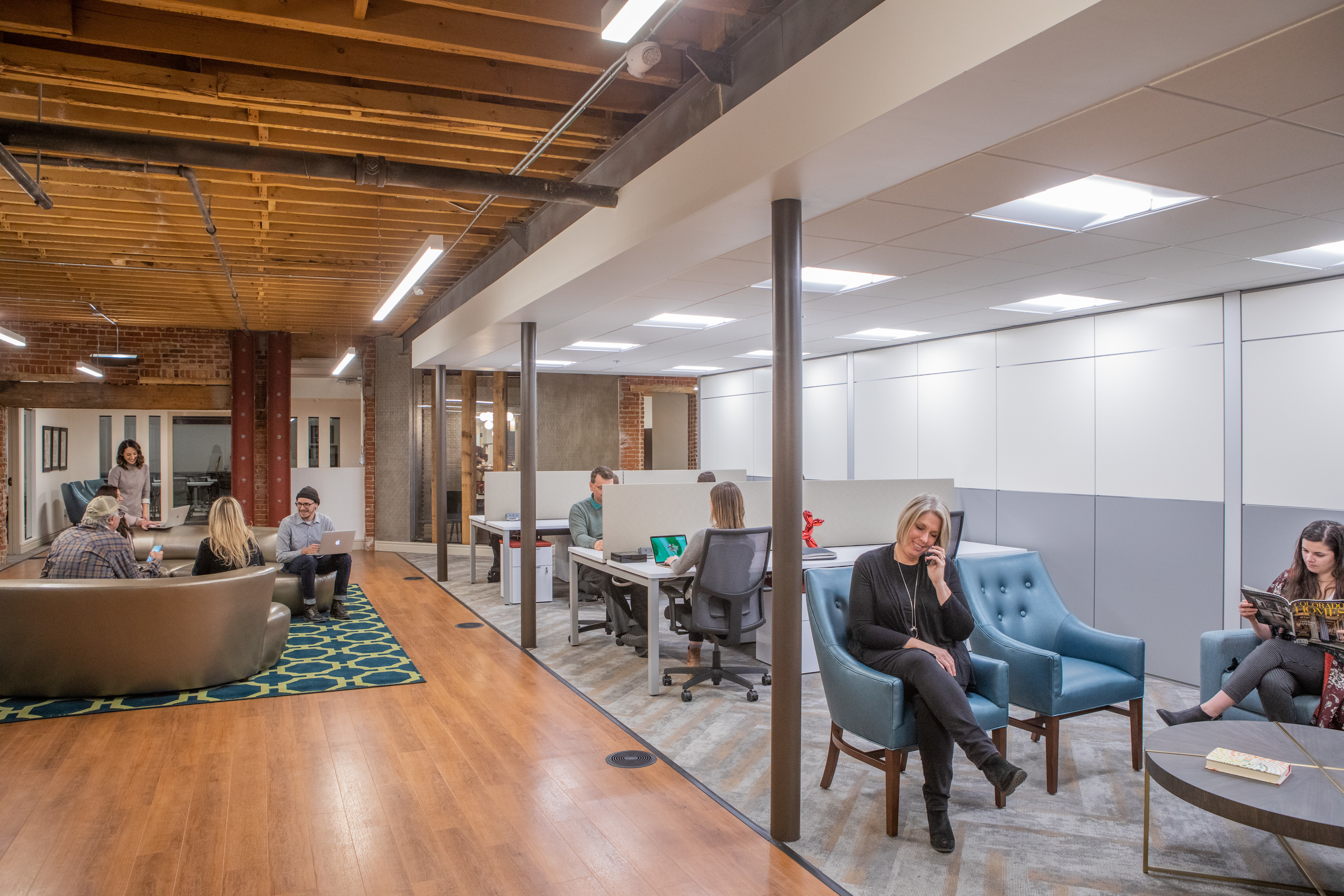 Small Meeting Space for 3 in Historic Building Small Meeting Space for 3 in Historic Building