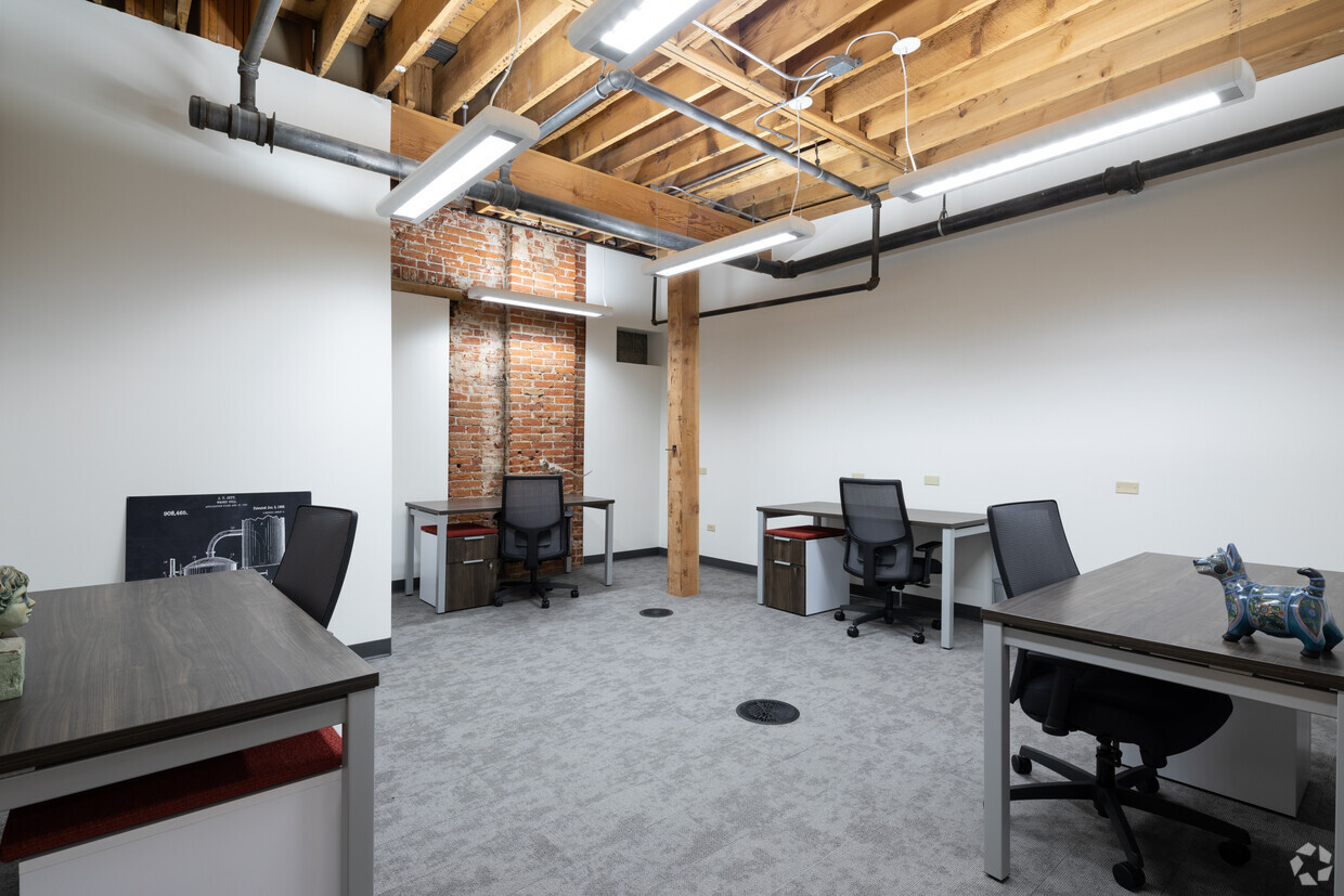 Meeting Space for Up To 7 People Meeting Space for Up To 7 People