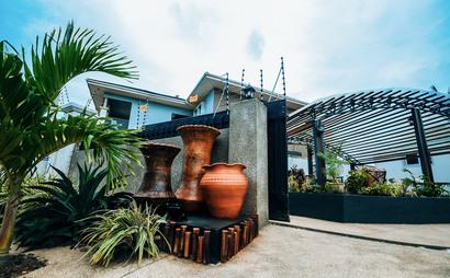 BaseCamp Lounge