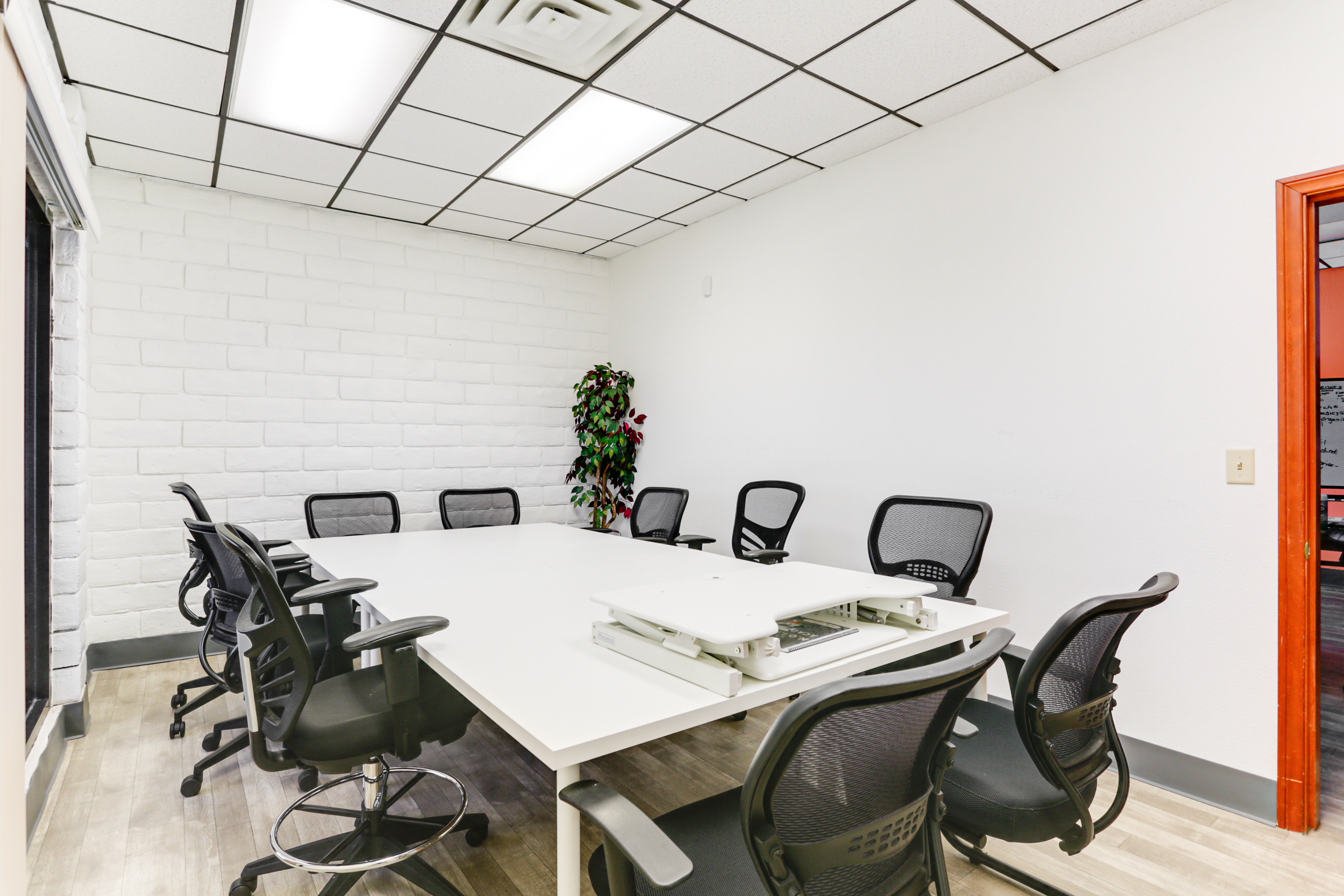 Feathernest Colearning Group