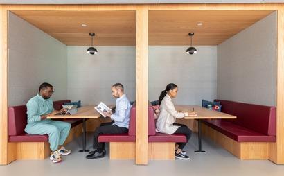 Work, meet and collaborate in a shared office space in Spaces Penn Plaza Work, meet and collaborate in a shared office space in Spaces Penn Plaza