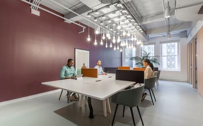 Work, meet and collaborate in a shared office space in Spaces Penn Plaza Work, meet and collaborate in a shared office space in Spaces Penn Plaza