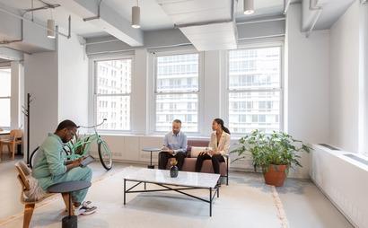 Tailor-made dream offices for 1 person in Spaces Penn Plaza Tailor-made dream offices for 1 person in Spaces Penn Plaza