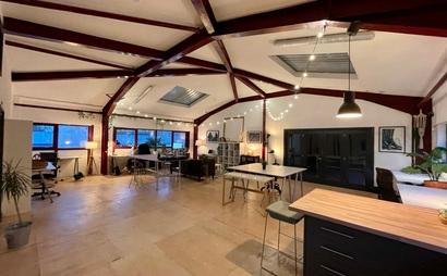 Herne Hill / Brixton - Desk / Office / Coworking space for Hire in a bright & large creative space. Herne Hill / Brixton - Desk / Office / Coworking space for Hire in a bright & large creative space.