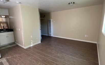 Clean, bright studio apartment with wifi available 24/7. Clean, bright studio apartment with wifi available 24/7.