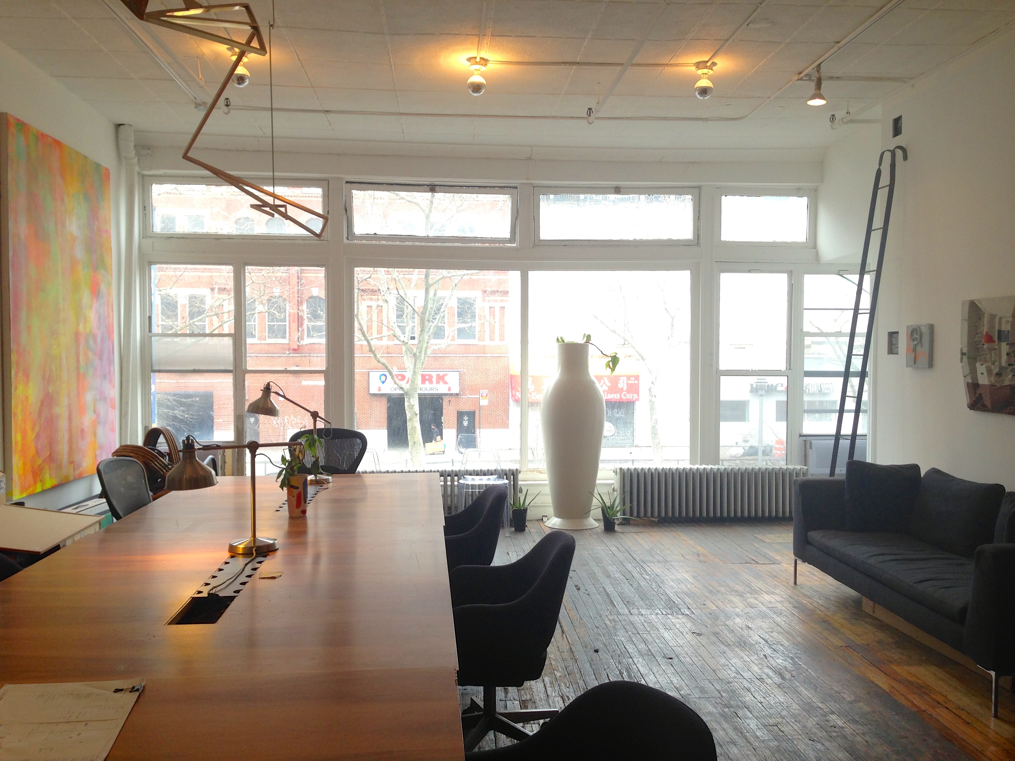 Amazing Bright Original Loft Space 