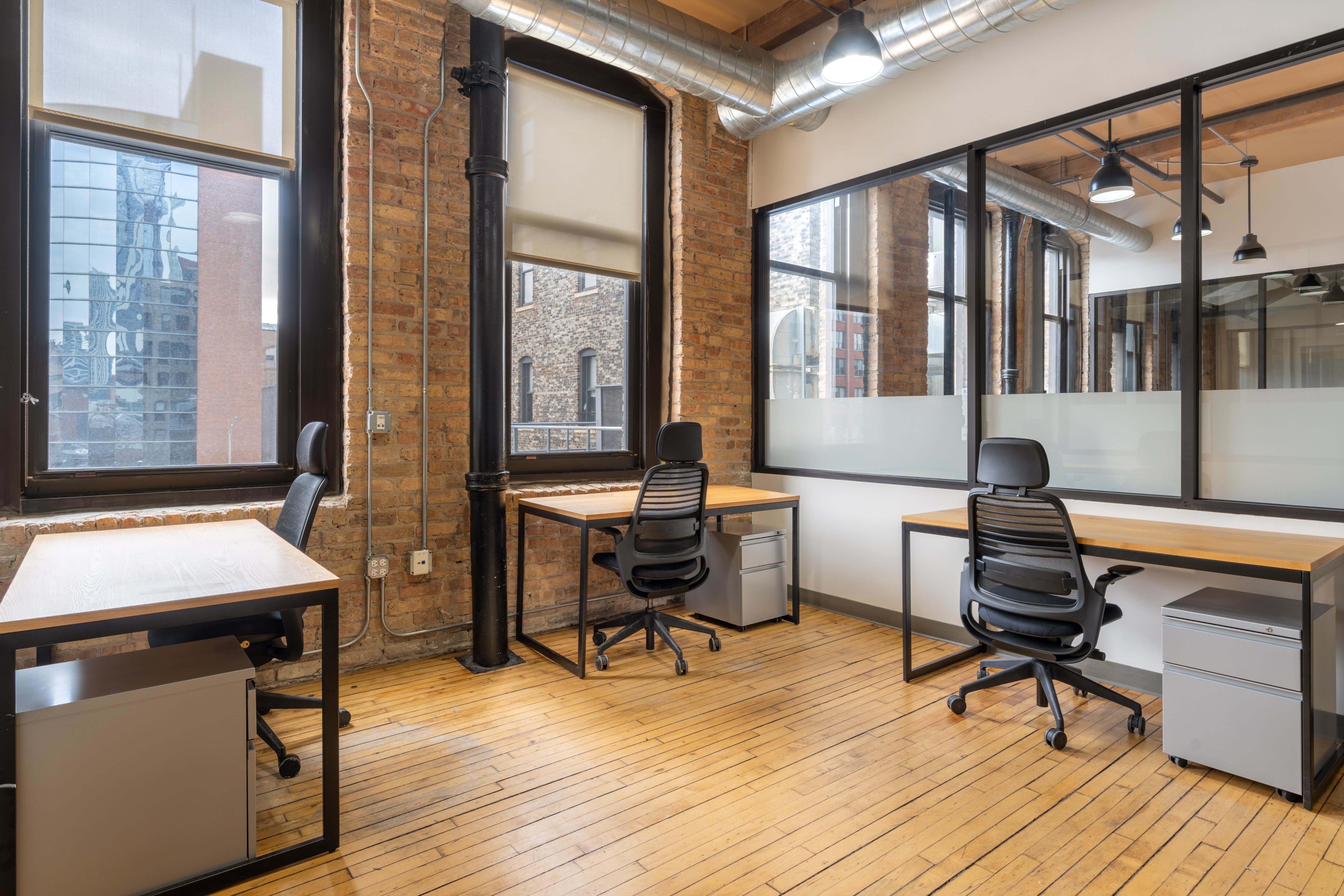 Flexible workspace memberships in Spaces West Ohio Street Flexible workspace memberships in Spaces West Ohio Street
