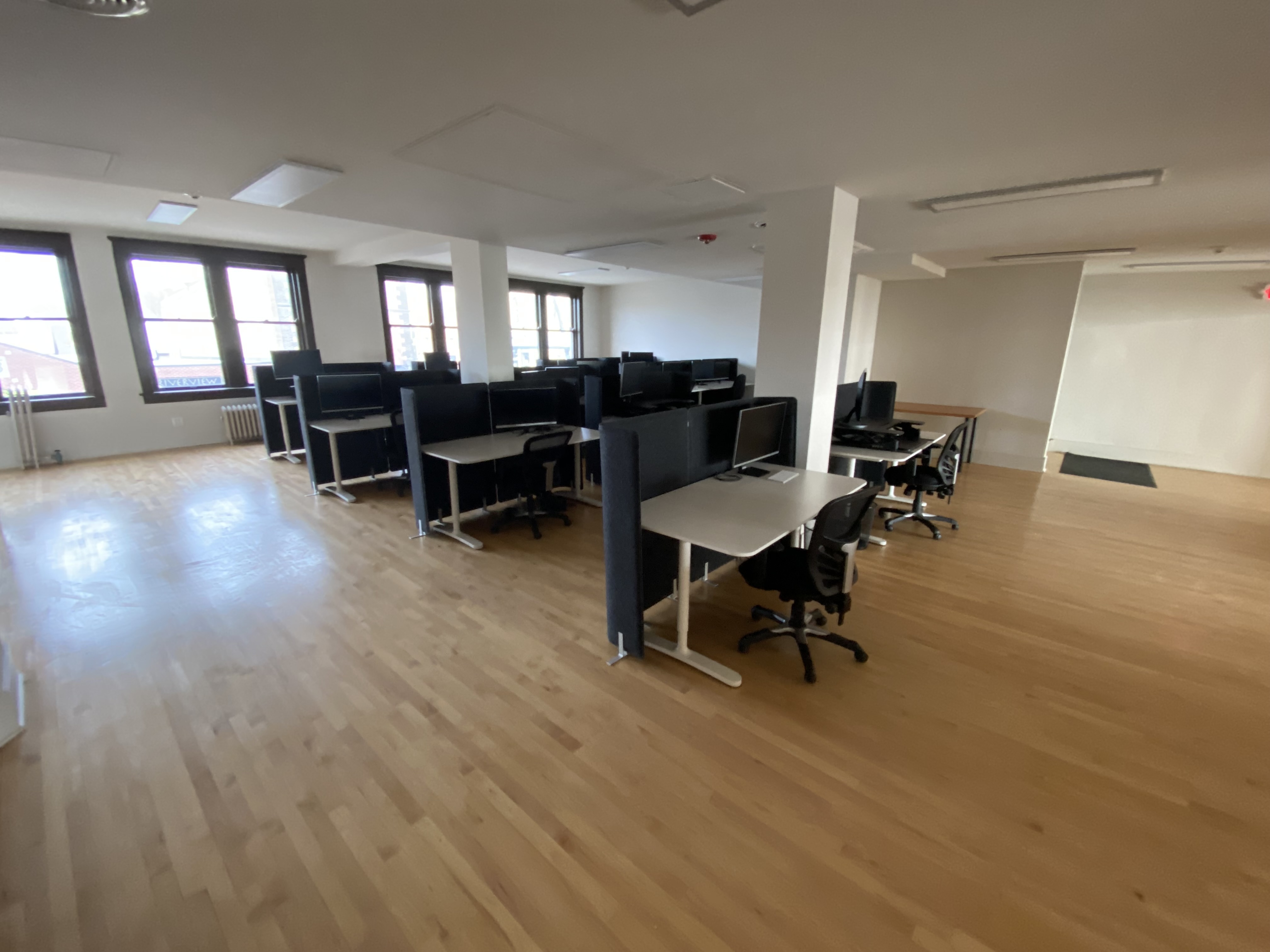 14E Coworking Shared Office Space - Batavia 14E Coworking Shared Office Space - Batavia
