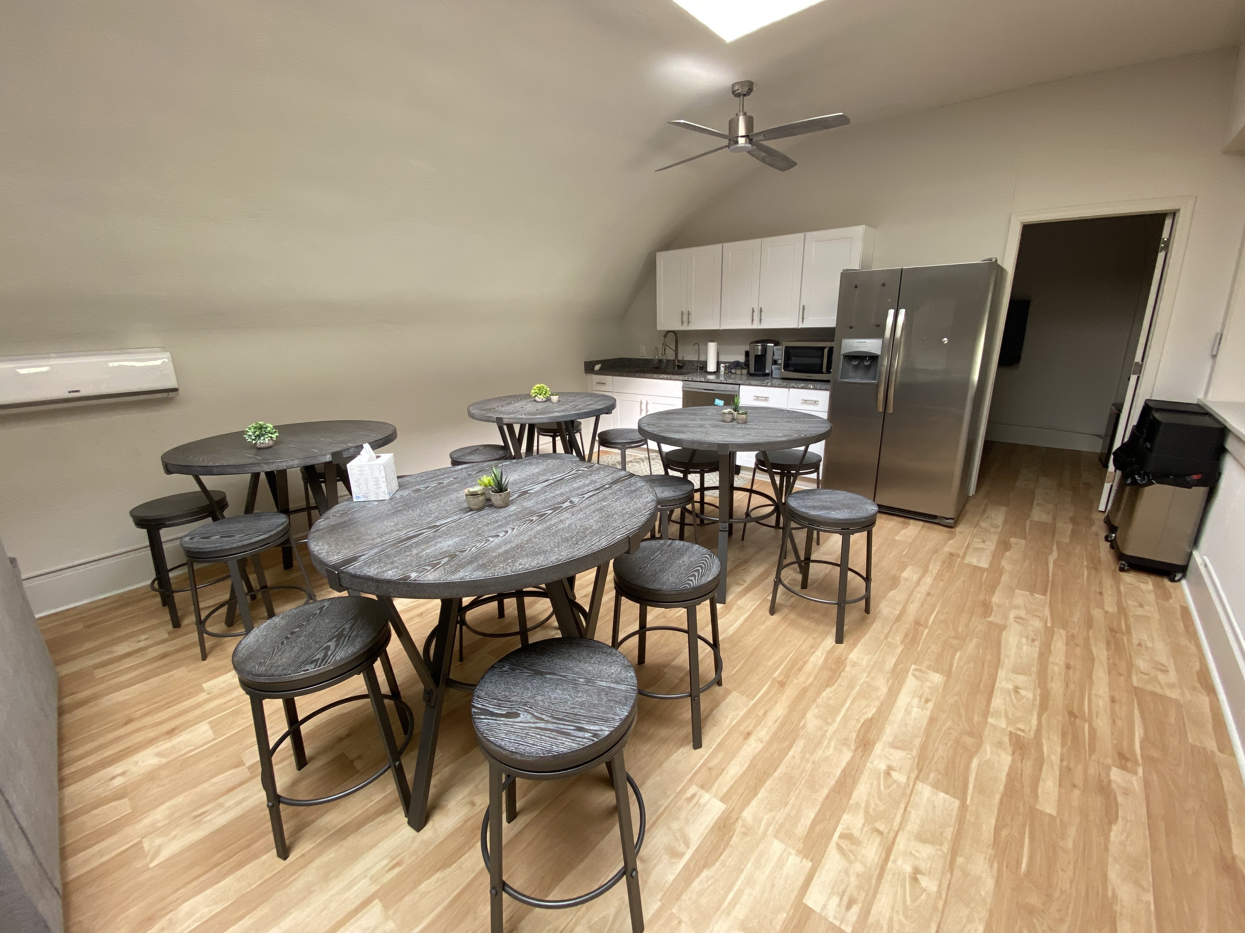 14E Coworking Shared Office Space - Batavia 14E Coworking Shared Office Space - Batavia