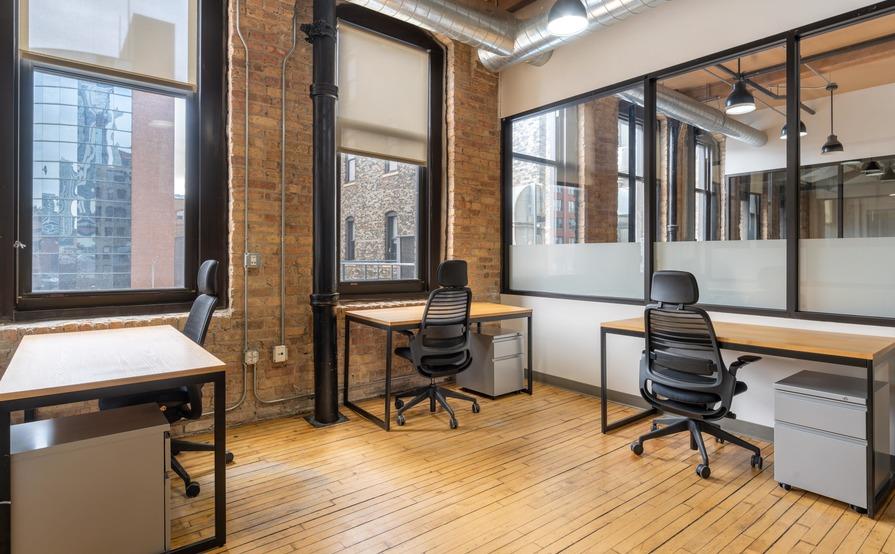 Beautifully designed office space for 1 person in Spaces West Ohio Street Beautifully designed office space for 1 person in Spaces West Ohio Street