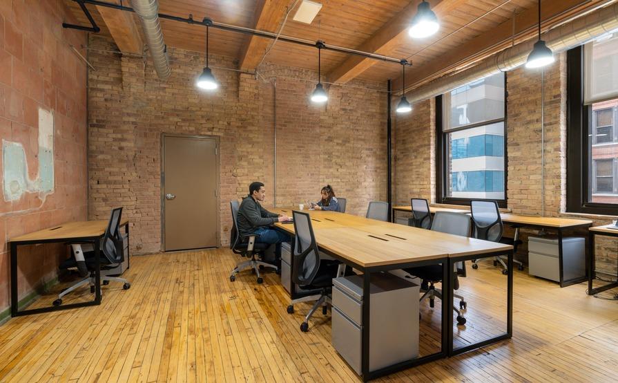 Tailor-made dream offices for 5 persons in Spaces West Ohio Street