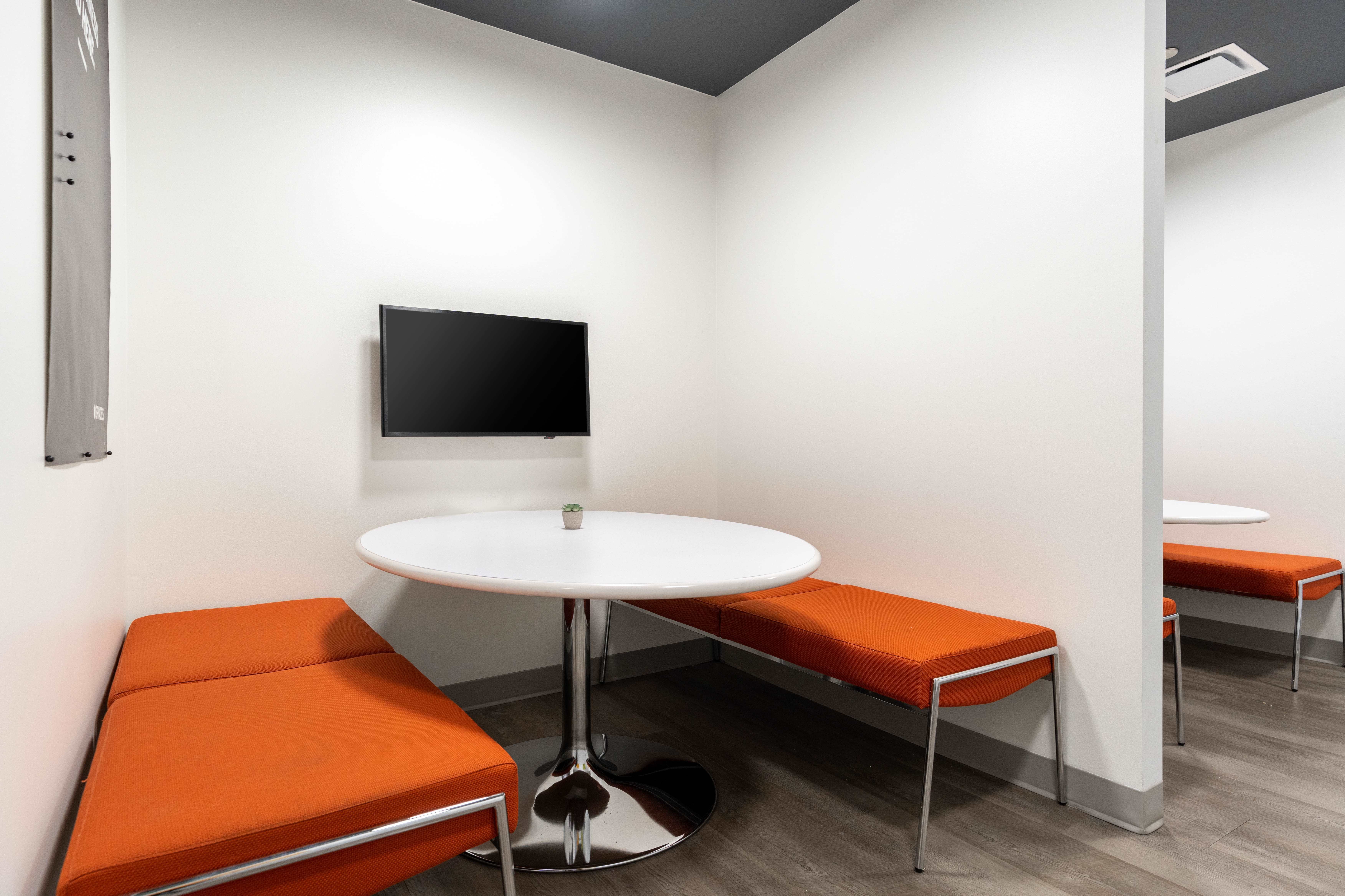 24/7 access to designer office space for 1 person in  Spaces Commerce Building 24/7 access to designer office space for 1 person in  Spaces Commerce Building