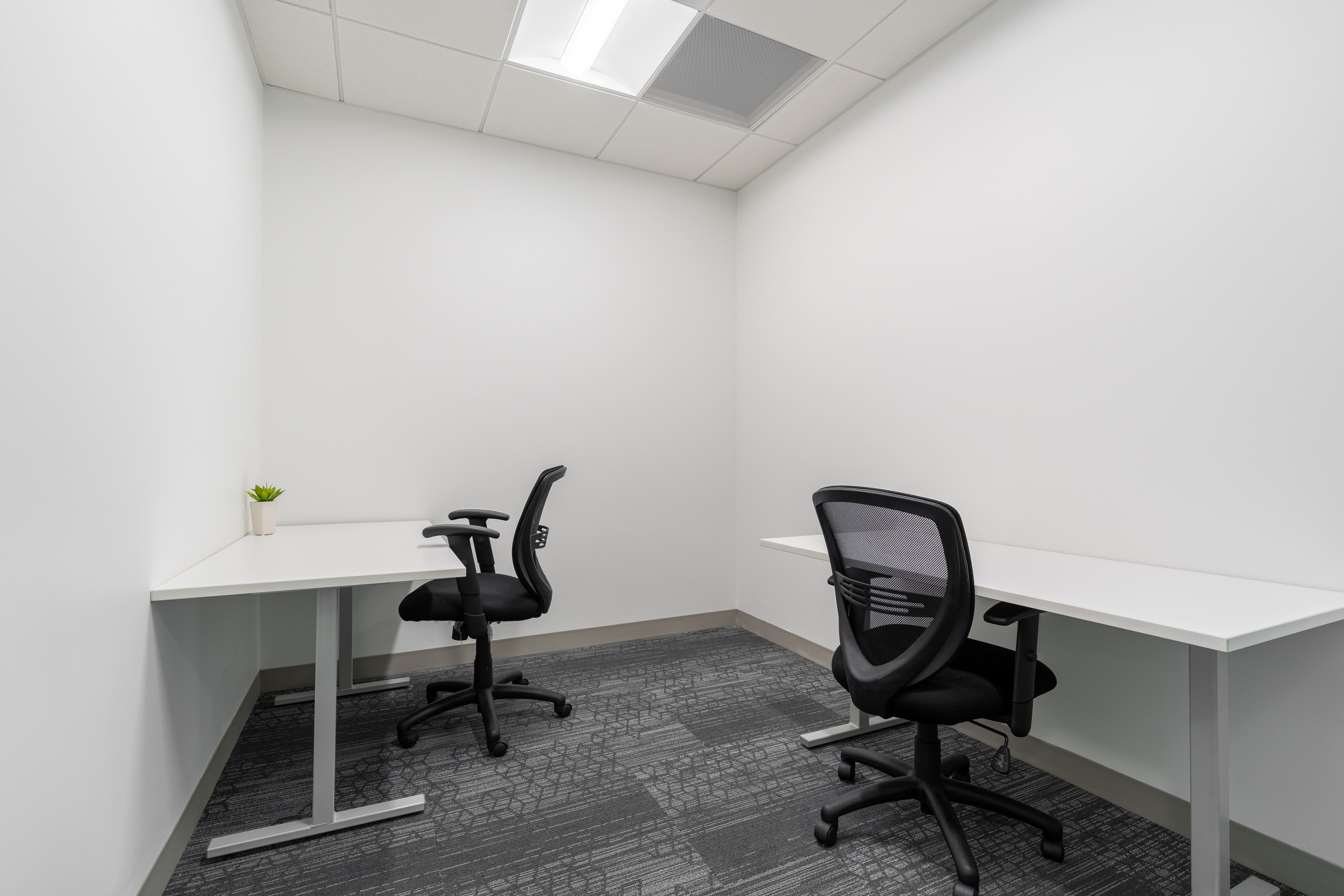 Join a collaborative coworking environment in Spaces Commerce Square Join a collaborative coworking environment in Spaces Commerce Square