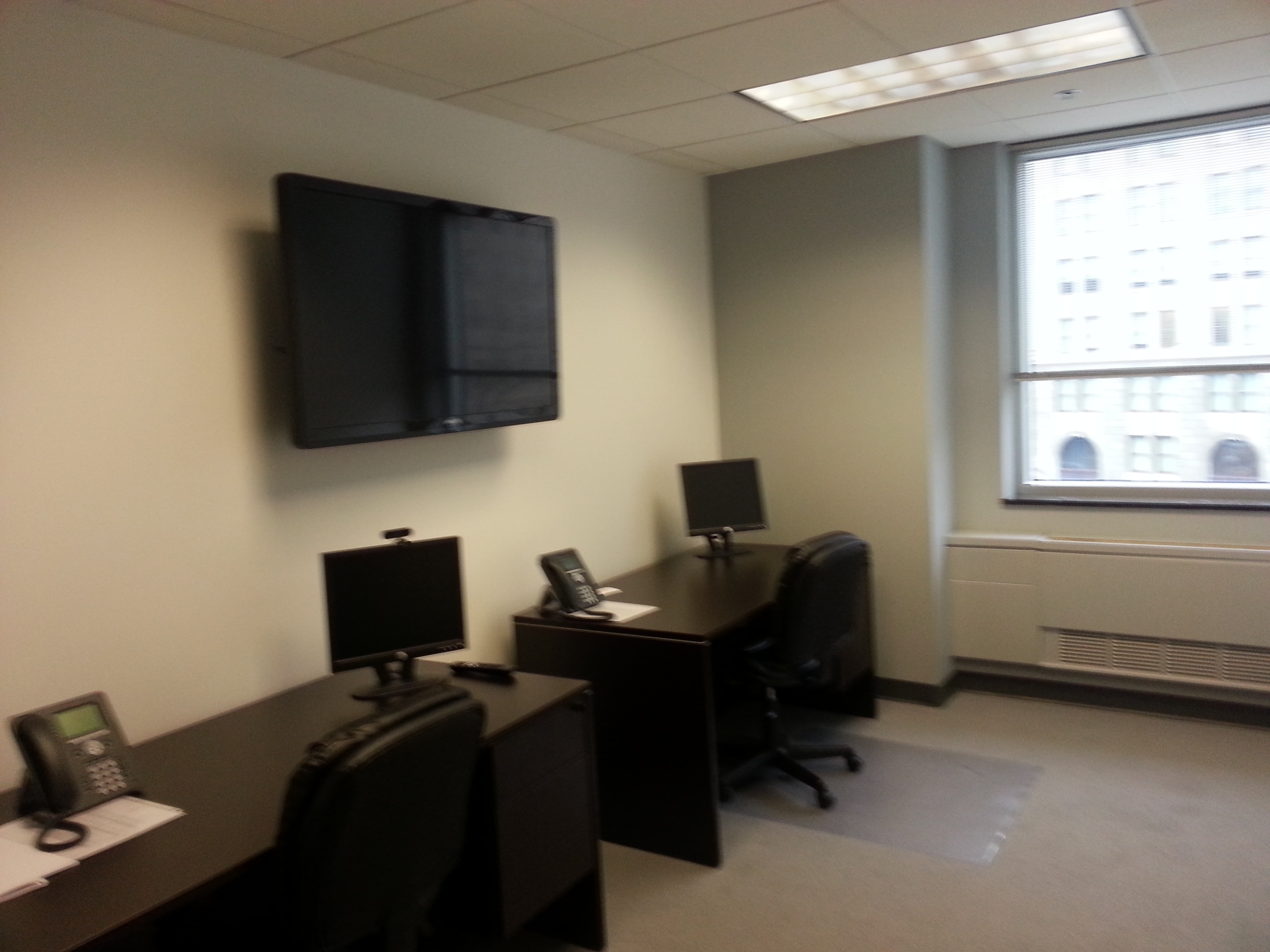 Small Size Offices with 1desks