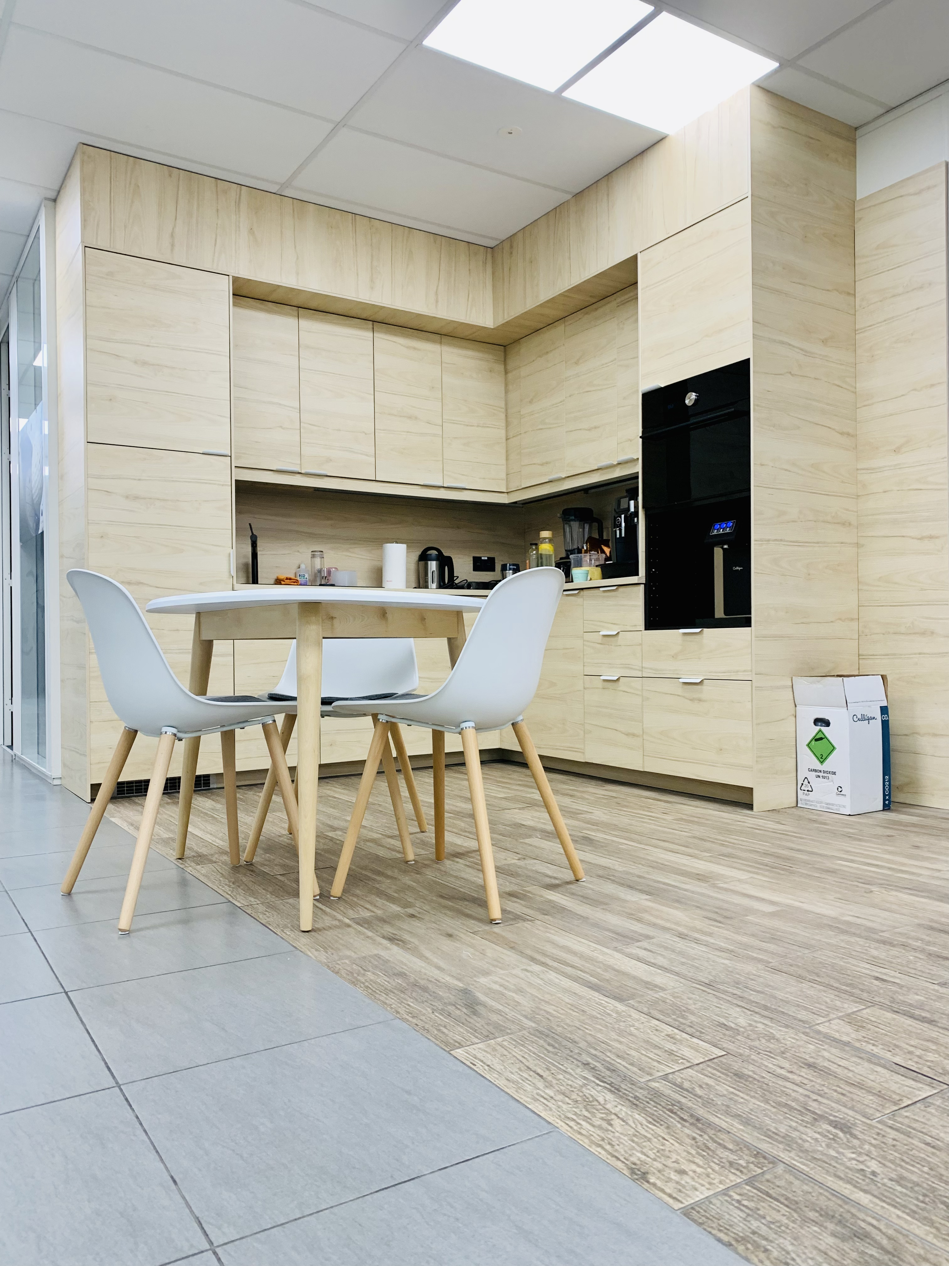 Coworking : Resident membership (7d/week) - Hot Desk Coworking : Resident membership (7d/week) - Hot Desk