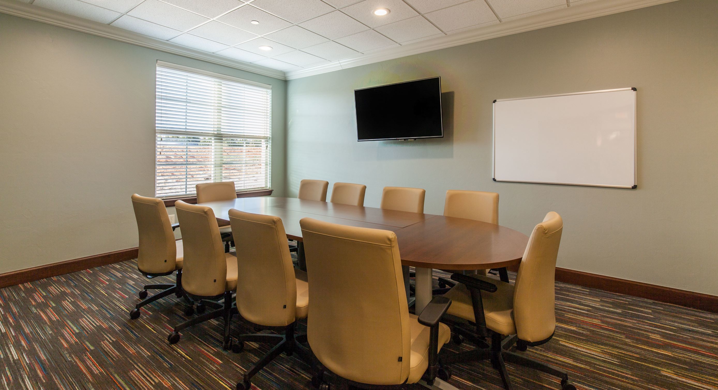 Medium Meeting Room