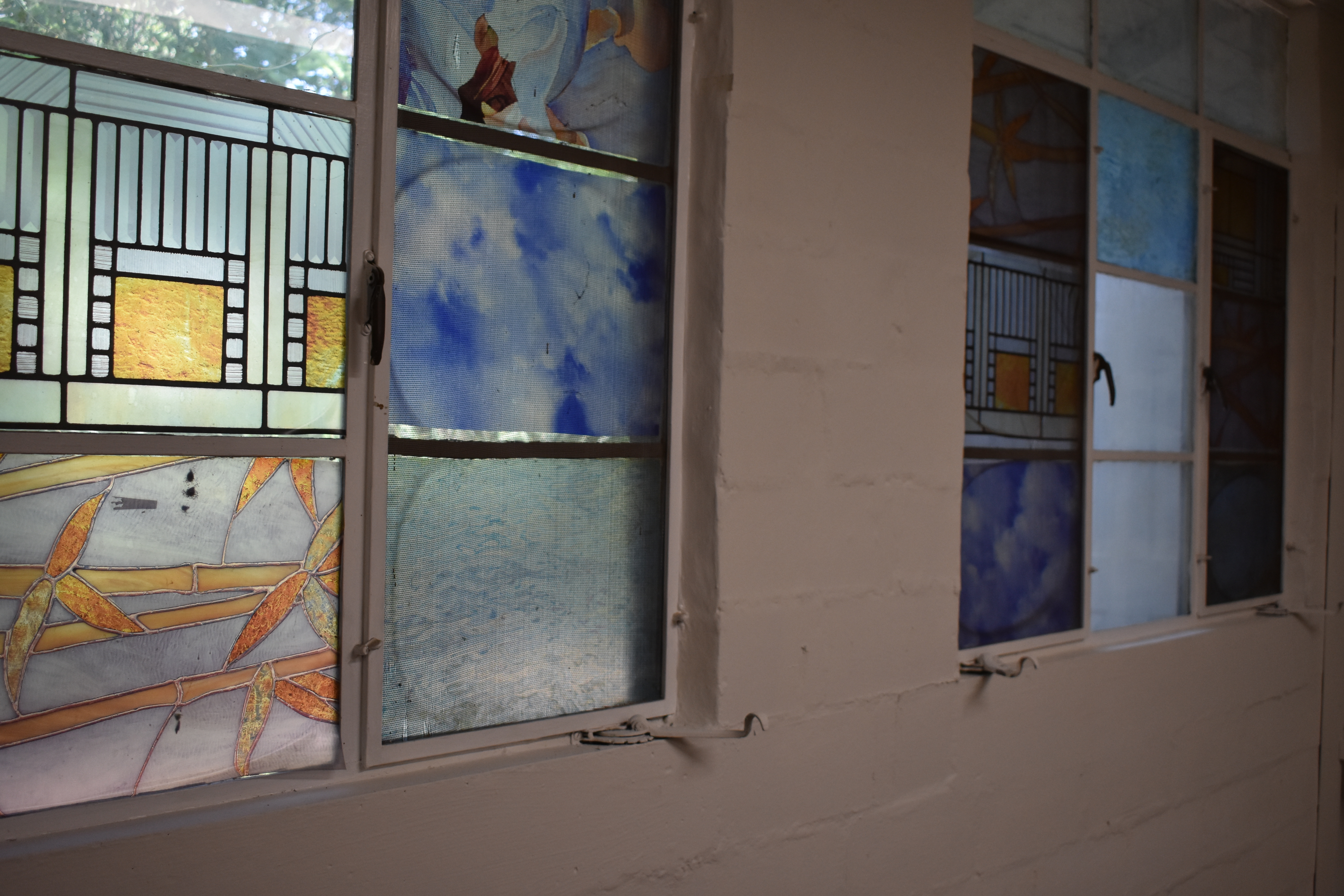 Cozy meeting space with modern touches and free on-site parking.