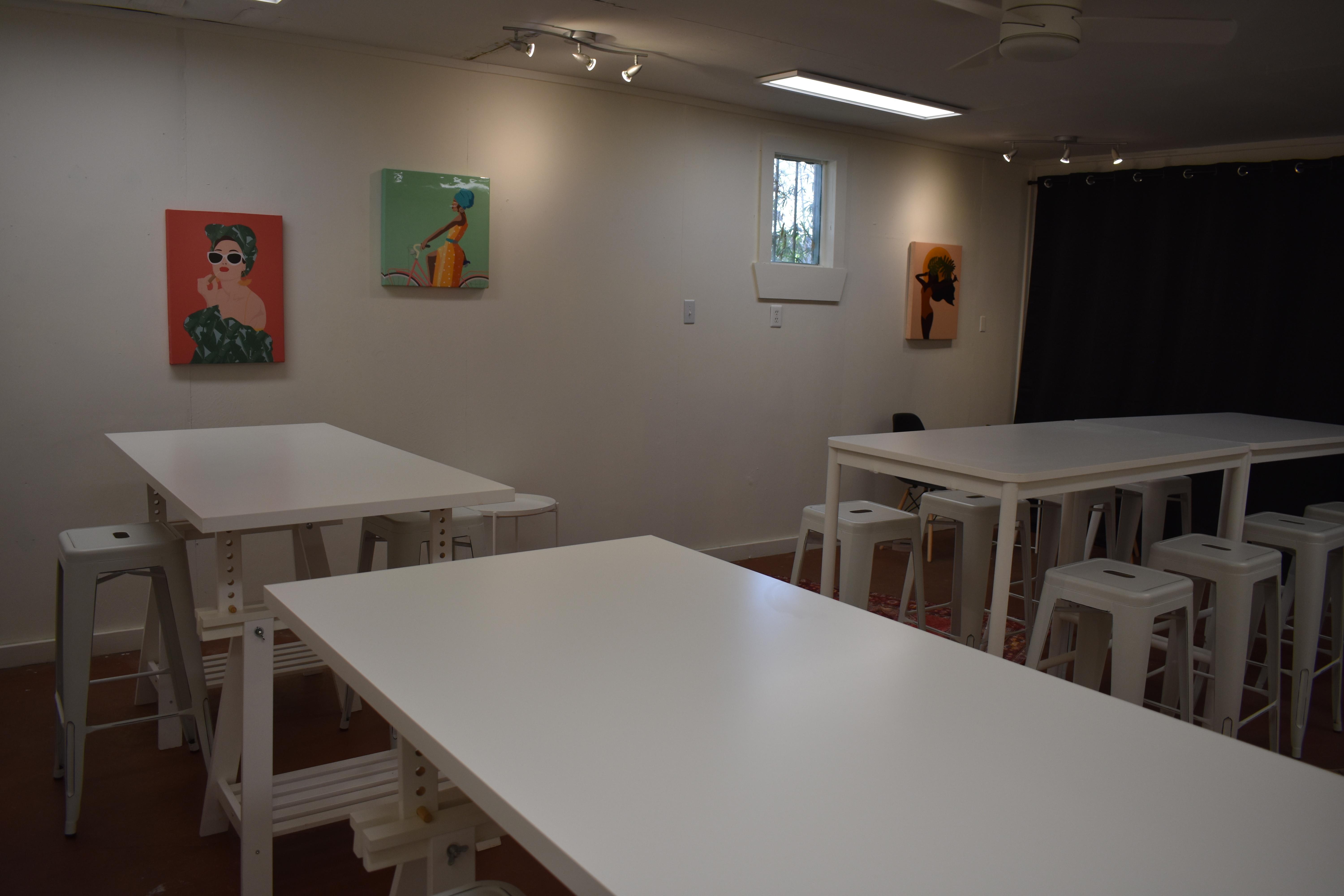 Central Meeting Space - Perfect For Your Next Mid-Size Party Or Gathering