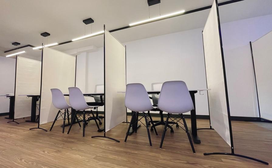 Desk for rent Desk for rent