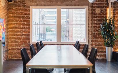 24/7 Hot Desk 24/7 Hot Desk