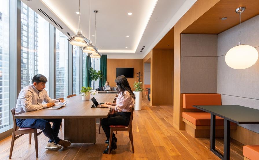 Unlimited coworking access in 110 North Wacker Drive