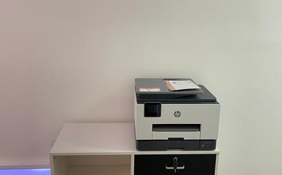 Desk for rent Desk for rent