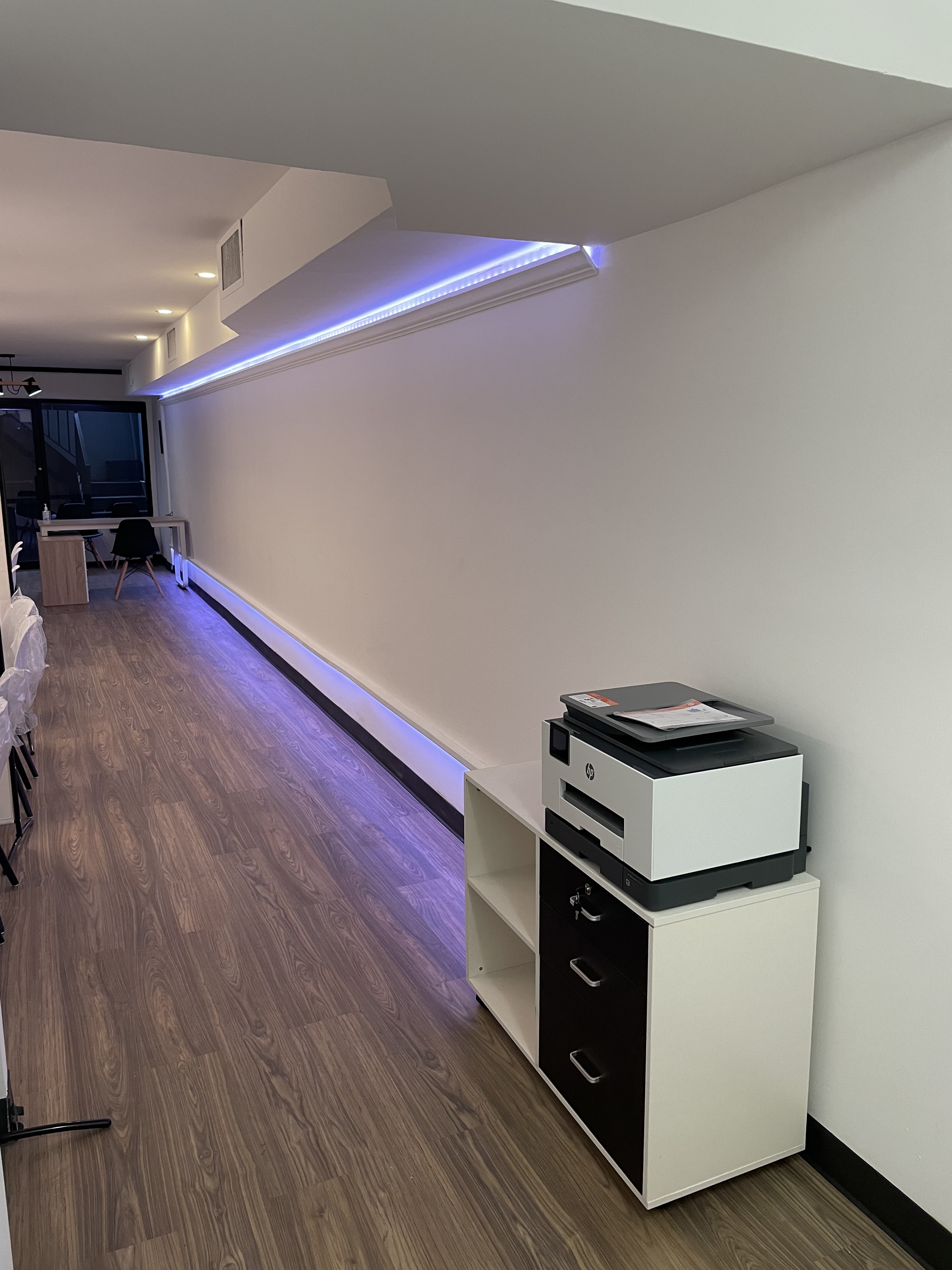 Desk for rent Desk for rent