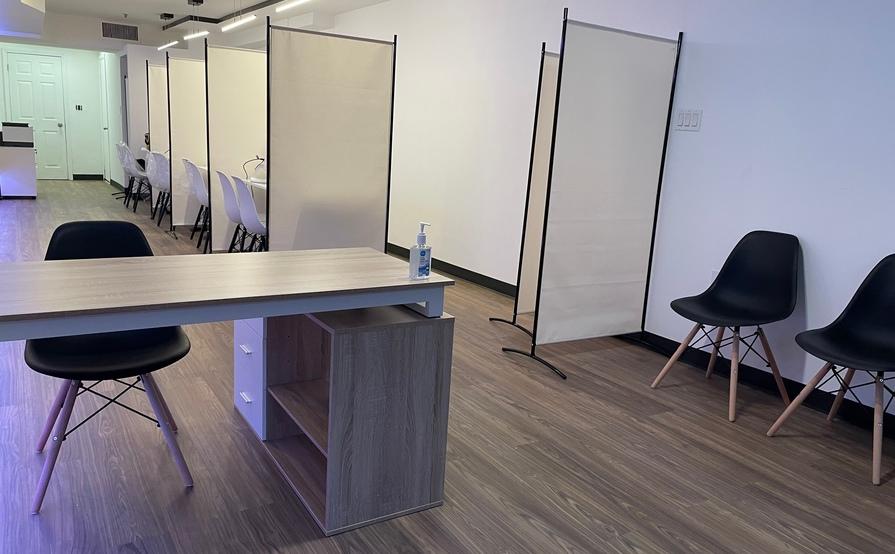 Desk for rent Desk for rent