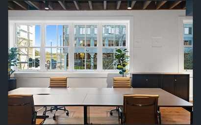 8-12 desks in Darlinghurst 8-12 desks in Darlinghurst