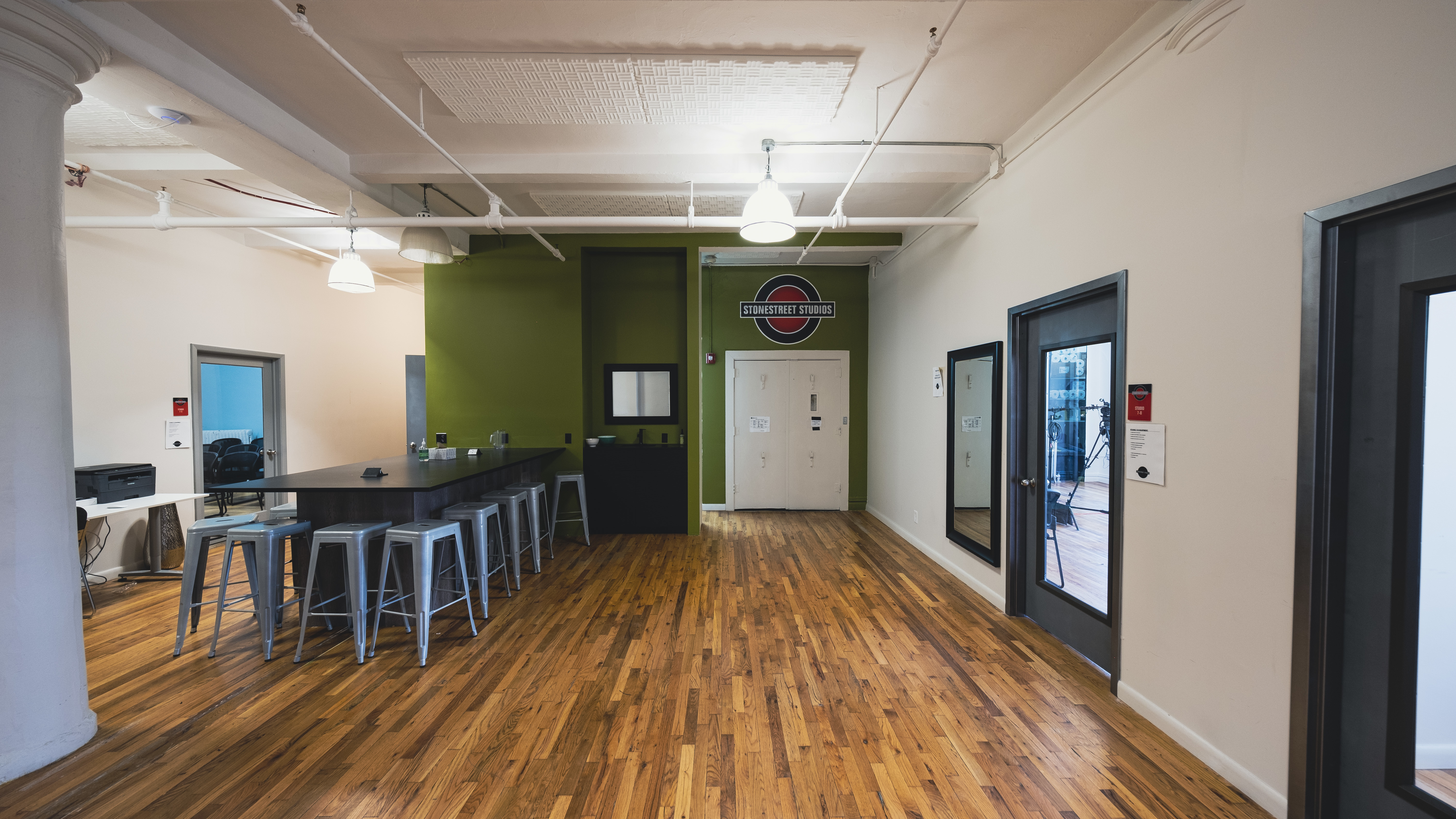 Professional Studio & Meeting Space in Chelsea