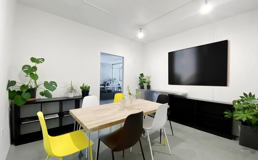 Furnished Creative Office - Individuals or Small Teams Furnished Creative Office - Individuals or Small Teams