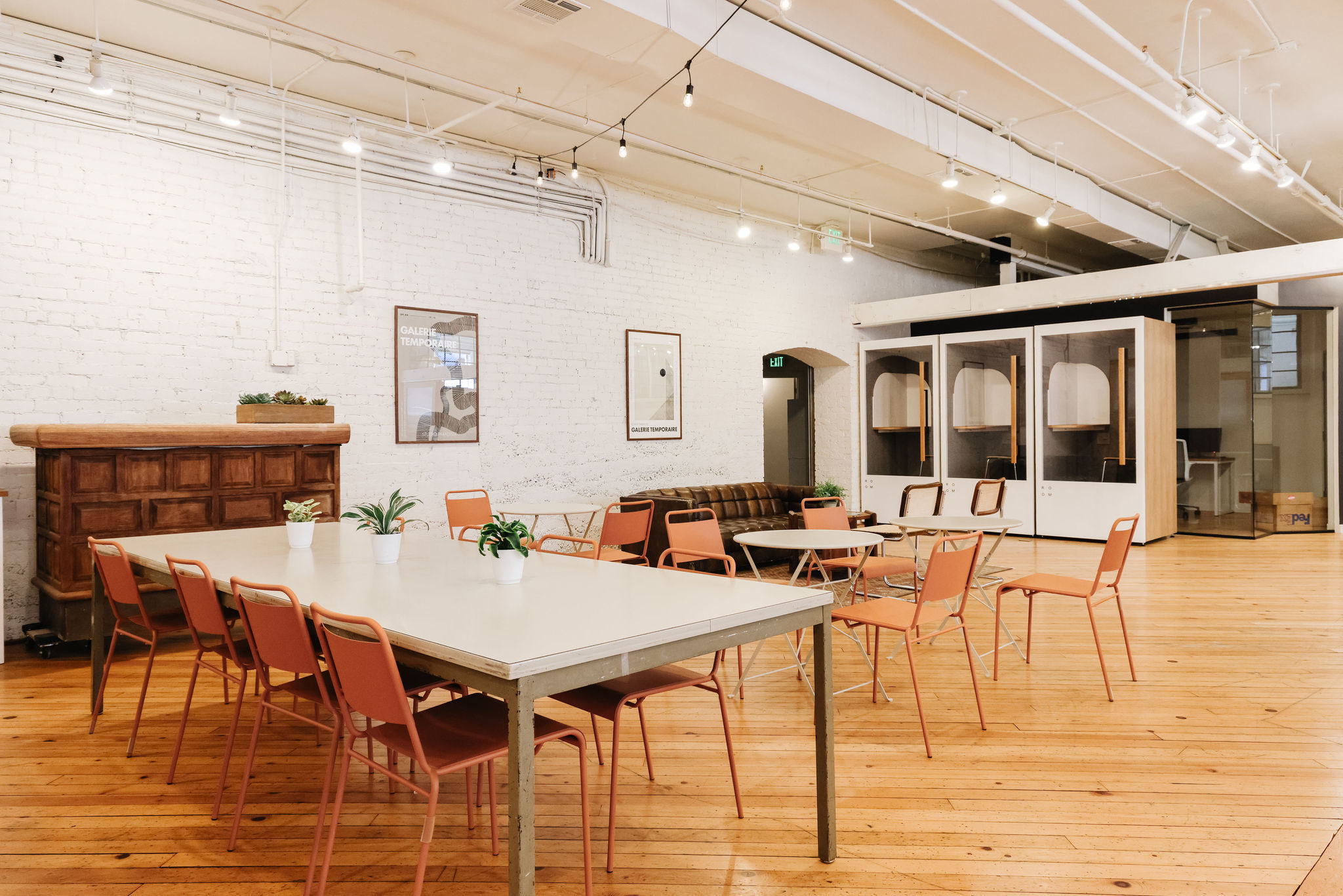 Communal Desk Coworking at The Pioneer Collective Communal Desk Coworking at The Pioneer Collective