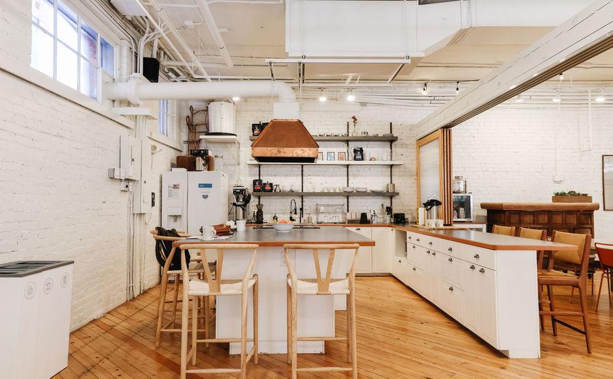 Communal Desk Coworking at The Pioneer Collective Communal Desk Coworking at The Pioneer Collective