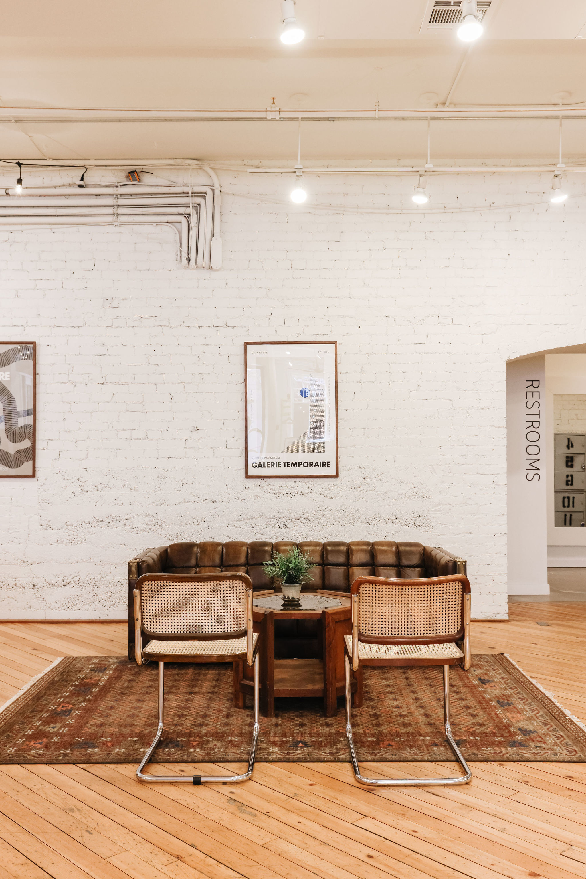 Communal Desk Coworking at The Pioneer Collective Communal Desk Coworking at The Pioneer Collective