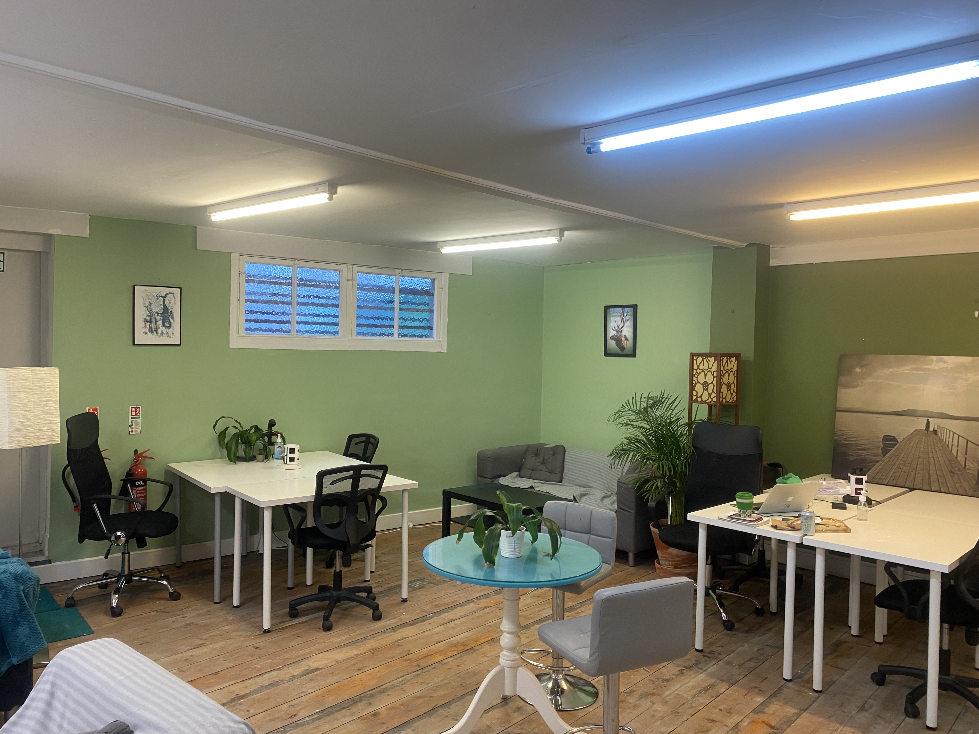 RawSpace- hot desking