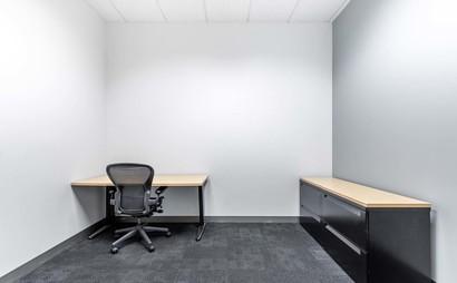 Fully serviced private office space for you and your team in NorthWacker Fully serviced private office space for you and your team in NorthWacker