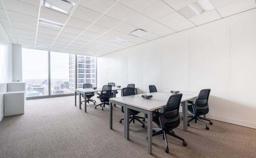 Find office space in NorthWacker for 5 persons with everything taken care of