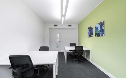 Find office space in NorthWacker for 5 persons with everything taken care of Find office space in NorthWacker for 5 persons with everything taken care of