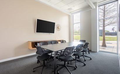Find office space in Spaces, Perkins Rowe for 5 persons with everything taken care of Find office space in Spaces, Perkins Rowe for 5 persons with everything taken care of