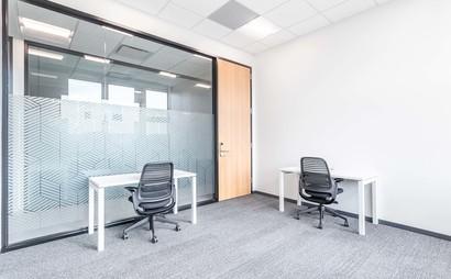 Fully serviced private office space for you and your team in Spaces 1015 15th St.