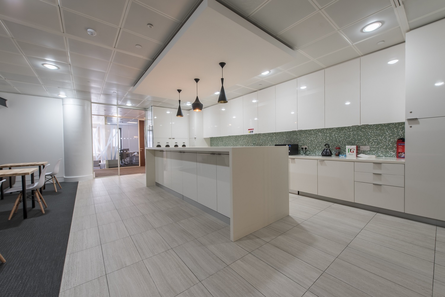 BERKELEY SQUARE - Private Office / Desk Space To Rent, Mayfair W1 - From GBP372 per desk per month BERKELEY SQUARE - Private Office / Desk Space To Rent, Mayfair W1 - From GBP372 per desk per month