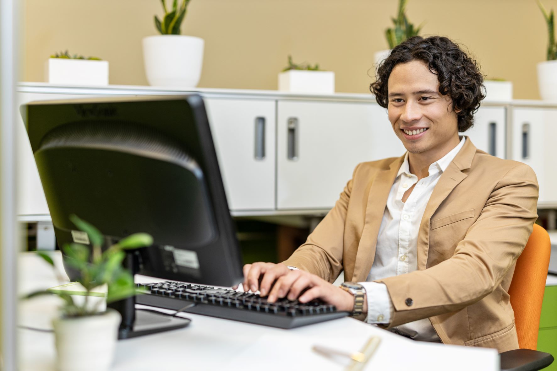 Business Workspaces - Dedicated Desk